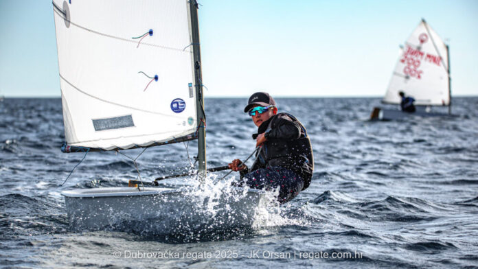 54855364537_214932f6c1_h