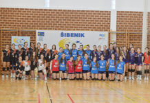 FOTO OK Vodice pobjednik turnira u odbojci za mlađe kadetkinje na Meterizama