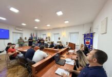 Prominjci poručuju: Solarna polja nećemo u našem kršu!