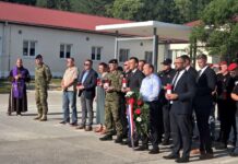 U Kninu položeni vijenci i zapaljene svijeće uoči Dana pobjede i domovinske zahvalnosti, Dana hrvatskih branitelja i 31. obljetnice VRO Oluja