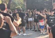 FOTO Rijeke ljudi pristižu na Šubićevac