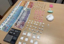 Šibenska policija dileru (36) u autu pronašla veću količinu raznih droga, digitalnu vagu i novac